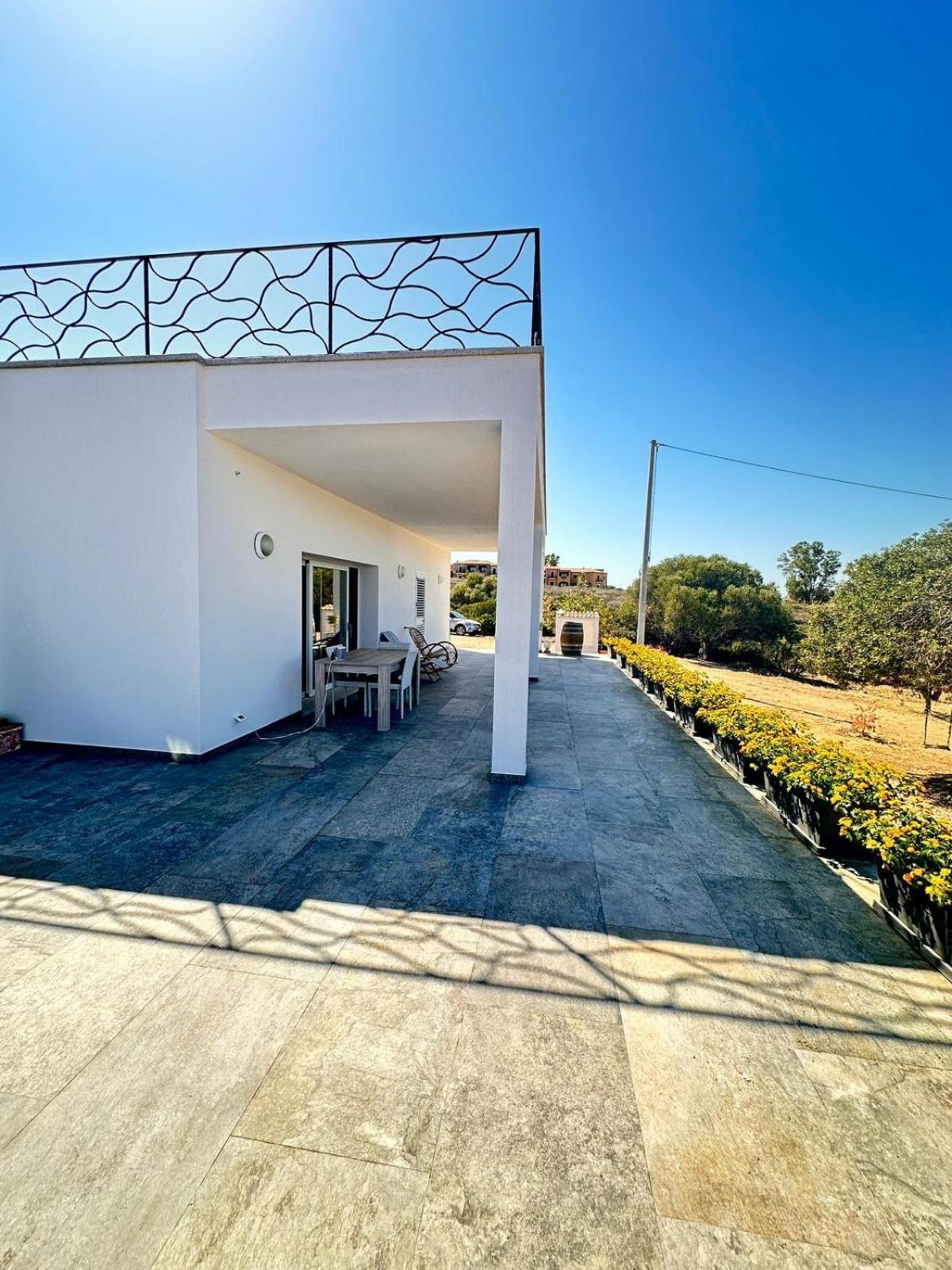 Villa Giulia Golfo Aranci Exterior photo
